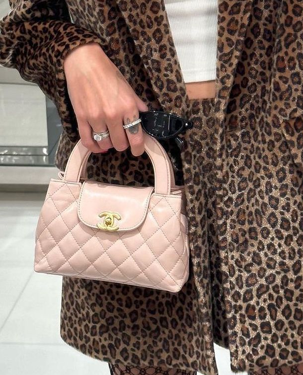 Chanel Kelly Crossbody Bag - Pink